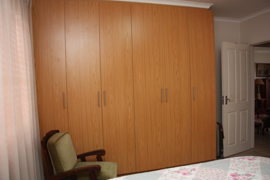 1 Bedroom Property for Sale in Langenhovenpark Free State